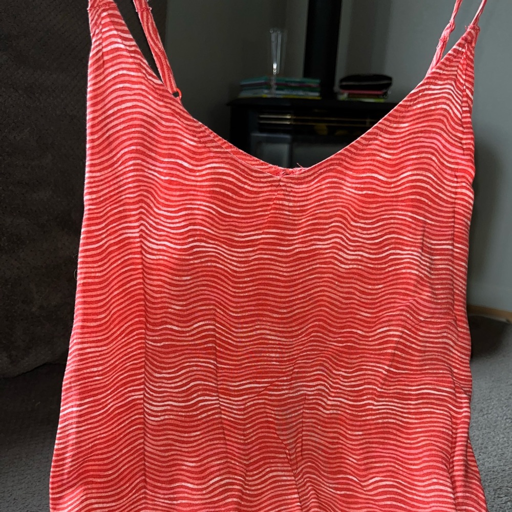 Small tank with open back